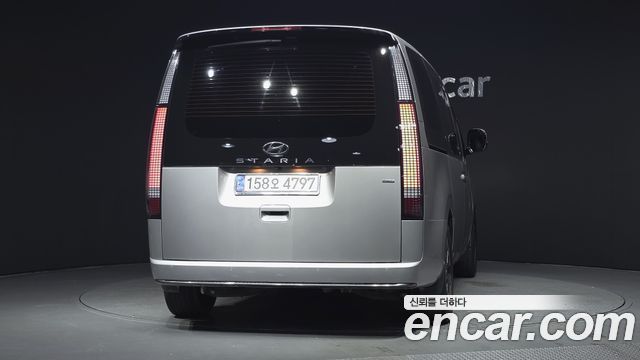 Hyundai Staria 4WD Lounge 9-Seater Prestige 2022 — фото 4