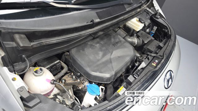 Hyundai Staria 4WD Lounge 9-Seater Prestige 2022 — фото 6