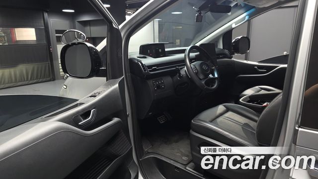 Hyundai Staria 4WD Lounge 9-Seater Prestige 2022 — фото 10