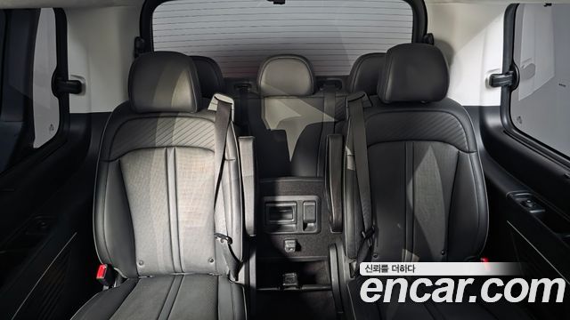 Hyundai Staria 4WD Lounge 9-Seater Prestige 2022 — фото 13