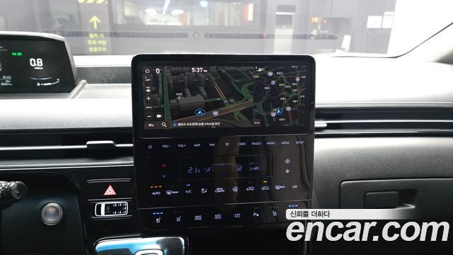 Hyundai Staria 4WD Lounge 9-Seater Prestige 2022 — фото 15