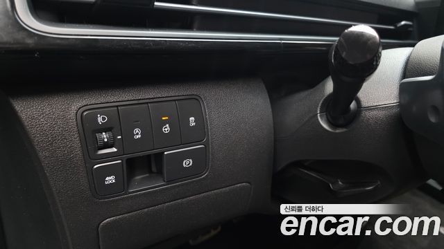 Hyundai Staria 4WD Lounge 9-Seater Prestige 2022 — фото 27