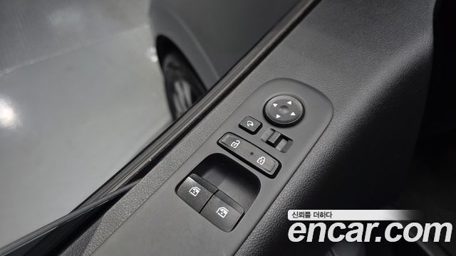 Hyundai Staria 4WD Lounge 9-Seater Prestige 2022 — фото 29