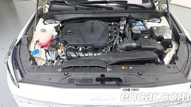 Kia K8 2.5 Gasoline 2WD Noblesse 2023 — фото 6