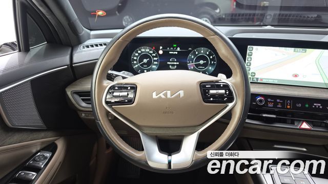 Kia K8 2.5 Gasoline 2WD Noblesse 2023 — фото 13