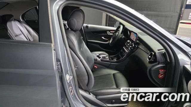 Mercedes-Benz C-Class (W205) C200 2019 — фото 12