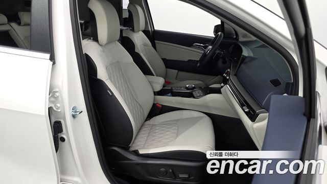 Kia Sportage (V) Gasoline 1.6 Turbo 2WD Signature 2026 — фото 11