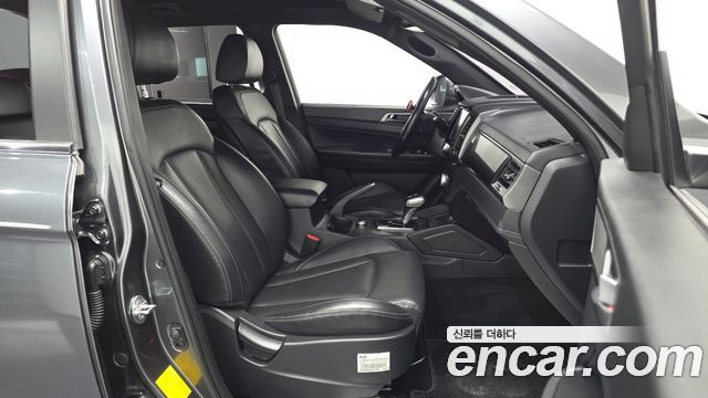 KG Mobility (SsangYong) Rexton Sports Khan Diesel 2.2 4WD Prestige 2021 — фото 11