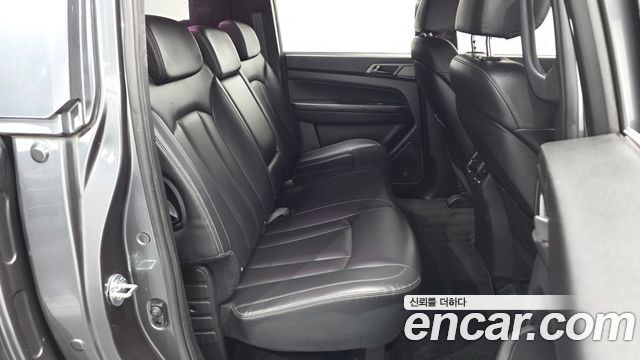 KG Mobility (SsangYong) Rexton Sports Khan Diesel 2.2 4WD Prestige 2021 — фото 12