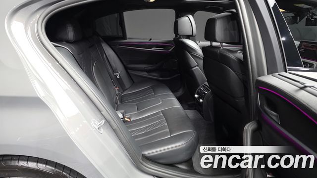 BMW 5 Series (G30) 530i M Sport Package 2022 — фото 12