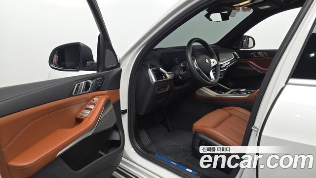 BMW X7 (G07) xDrive 40i Design Pure Excellence 6-Seater 2025 — фото 10