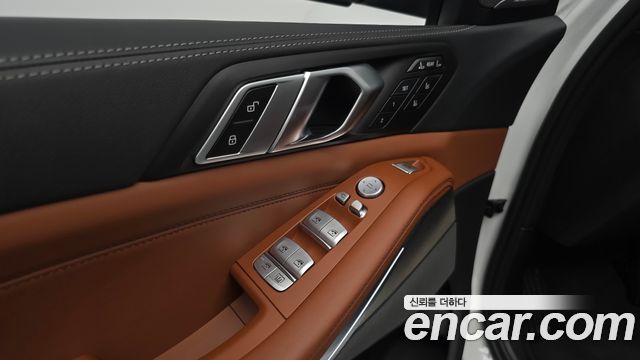 BMW X7 (G07) xDrive 40i Design Pure Excellence 6-Seater 2025 — фото 27