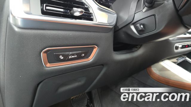 BMW X7 (G07) xDrive 40i Design Pure Excellence 6-Seater 2025 — фото 28