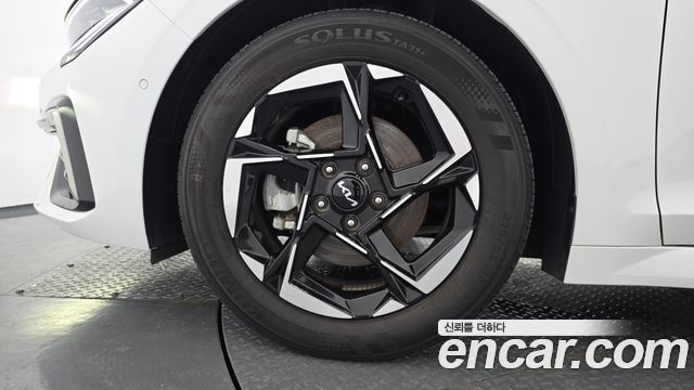 Kia K5 (III) 2.0 Noblesse 2024 — фото 5