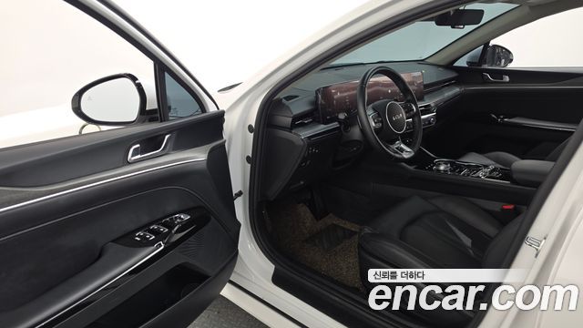 Kia K5 (III) 2.0 Noblesse 2024 — фото 10