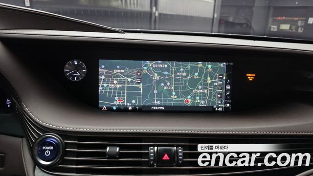 Lexus LS500h (V) 3.5 Luxury AWD 2018 — фото 14