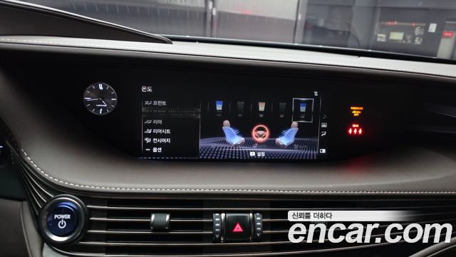 Lexus LS500h (V) 3.5 Luxury AWD 2018 — фото 17