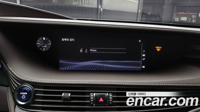 Lexus LS500h (V) 3.5 Luxury AWD 2018 — фото 27