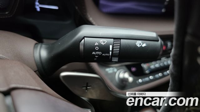Lexus LS500h (V) 3.5 Luxury AWD 2018 — фото 31