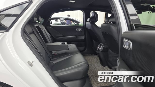 Hyundai Ioniq 6 Long Range Prestige 2023 — фото 12