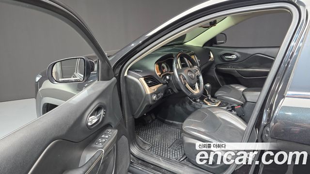 Jeep Cherokee (KL) 2.0 Diesel LIMITED 4WD 2015 — фото 10