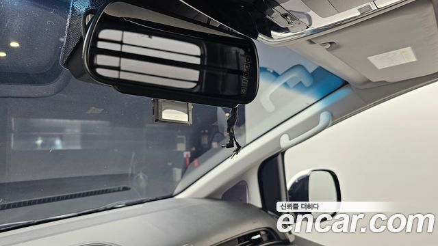 Hyundai Staria Cargo 3-Seater Modern 2022 — фото 18