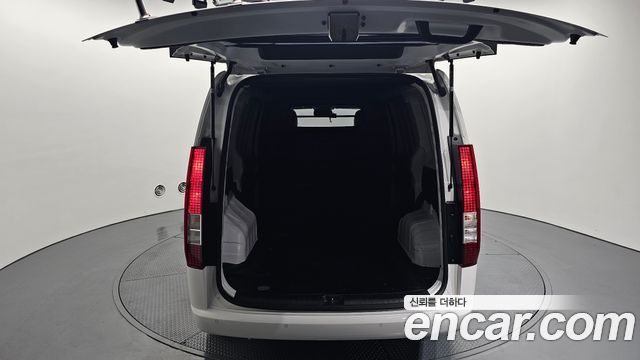 Hyundai Staria Cargo 3-Seater Modern 2022 — фото 20