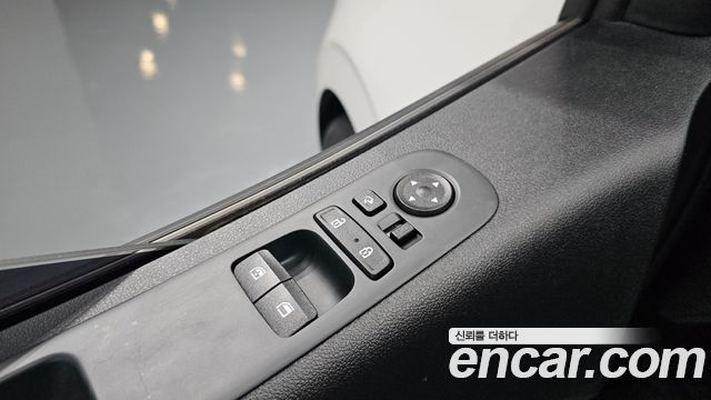 Hyundai Staria Cargo 3-Seater Modern 2022 — фото 31