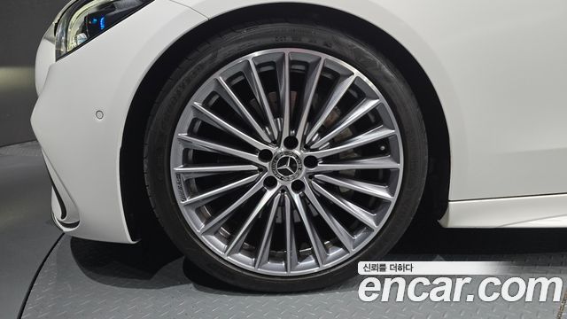 Mercedes-Benz C-Class (W206) C300 4MATIC AMG Line 2023 — фото 5