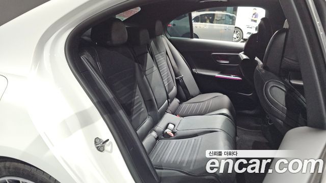 Mercedes-Benz C-Class (W206) C300 4MATIC AMG Line 2023 — фото 15