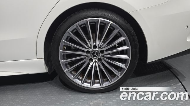 Mercedes-Benz C-Class (W206) C300 4MATIC AMG Line 2023 — фото 27