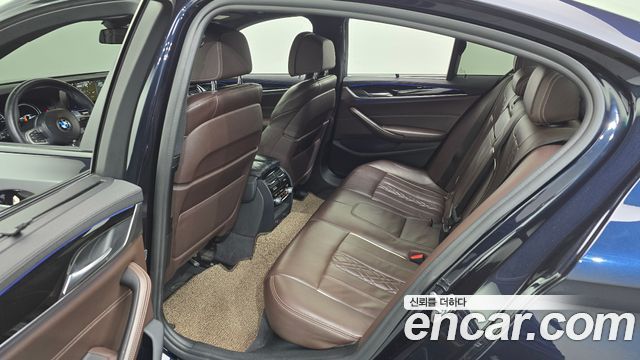 BMW 5 Series (G30) 520d M Sport Package Plus 2018 — фото 11