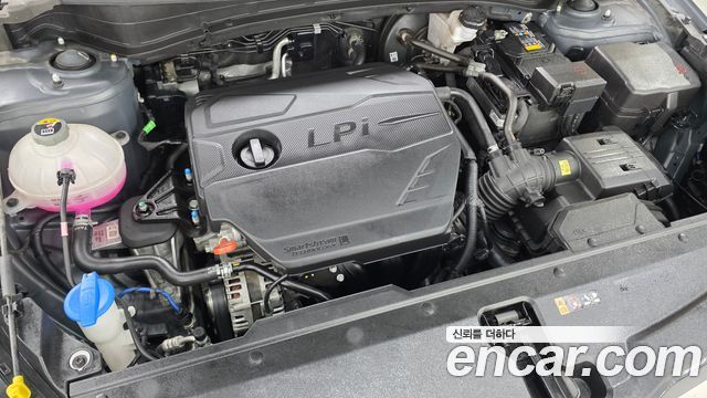 Kia Sportage (V) LPG 2.0 2WD Signature 2023 — фото 6