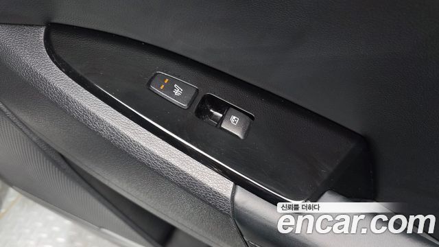 Kia Sportage (V) LPG 2.0 2WD Signature 2023 — фото 19