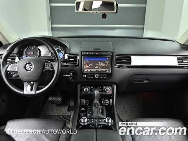Volkswagen Touareg V6 3.0 TDI Bluemotion Premium 7P5 2015 — фото 7