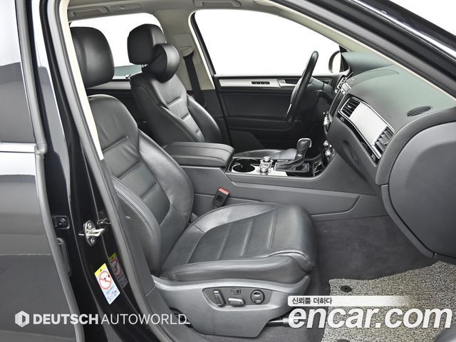 Volkswagen Touareg V6 3.0 TDI Bluemotion Premium 7P5 2015 — фото 10