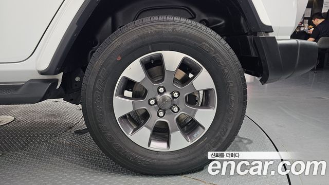 Jeep Wrangler (JL) 2.0 Overland Power Top 4Door 2021 — фото 21
