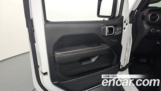 Jeep Wrangler (JL) 2.0 Overland Power Top 4Door 2021 — фото 24