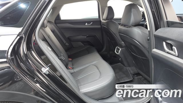 Kia K5 (III) 2.0 Prestige 2024 — фото 15
