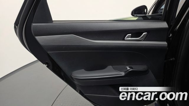 Kia K5 (III) 2.0 Prestige 2024 — фото 31