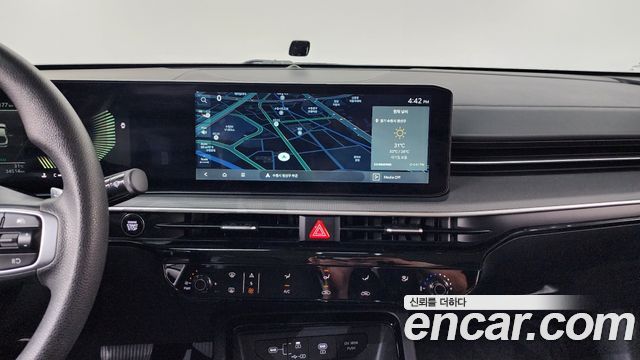 Kia K5 (III) 2.0 Prestige 2024 — фото 16