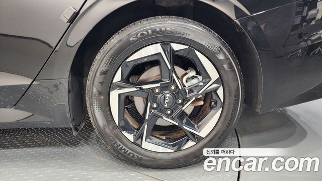 Kia K5 (III) 2.0 Prestige 2024 — фото 27