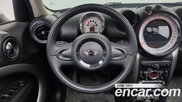 MINI Cooper D Countryman Standard 1st 2014 — фото 13