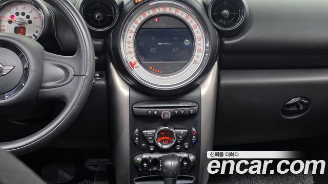 MINI Cooper D Countryman Standard 1st 2014 — фото 16