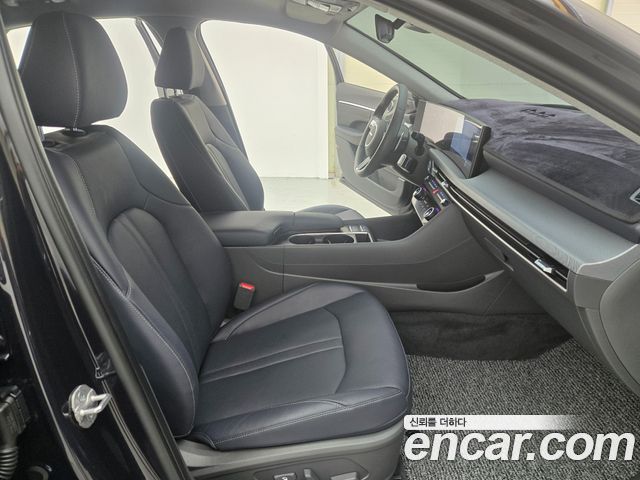 Hyundai Sonata The Edge (DN8) 2.0 Exclusive 2024 — фото 15