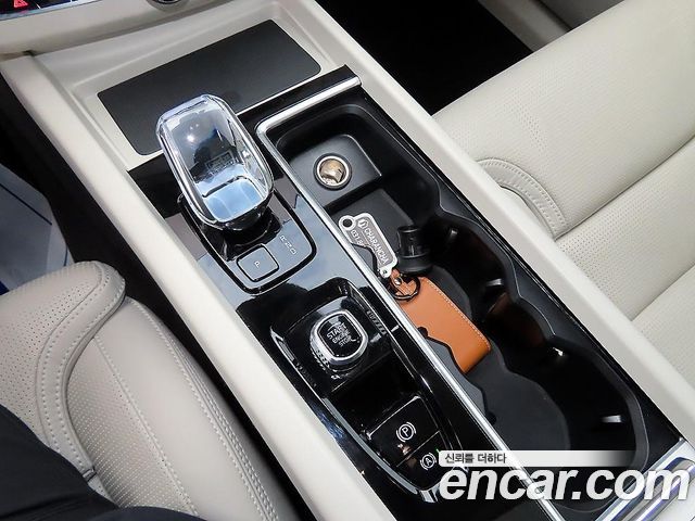 Volvo XC60 (II) B5 Ultra Bright Air Sus 2026 — фото 15