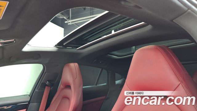 Porsche Panamera (971) 2.9 4S 2018 — фото 17