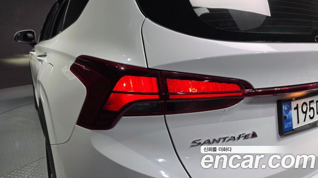 Hyundai Santa Fe Diesel 2.2 2WD Exclusive 2023 — фото 29