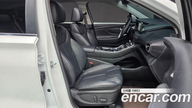 Hyundai Santa Fe Diesel 2.2 2WD Exclusive 2023 — фото 32