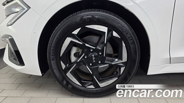 Kia K5 (III) 2.0 Noblesse 2024 — фото 5